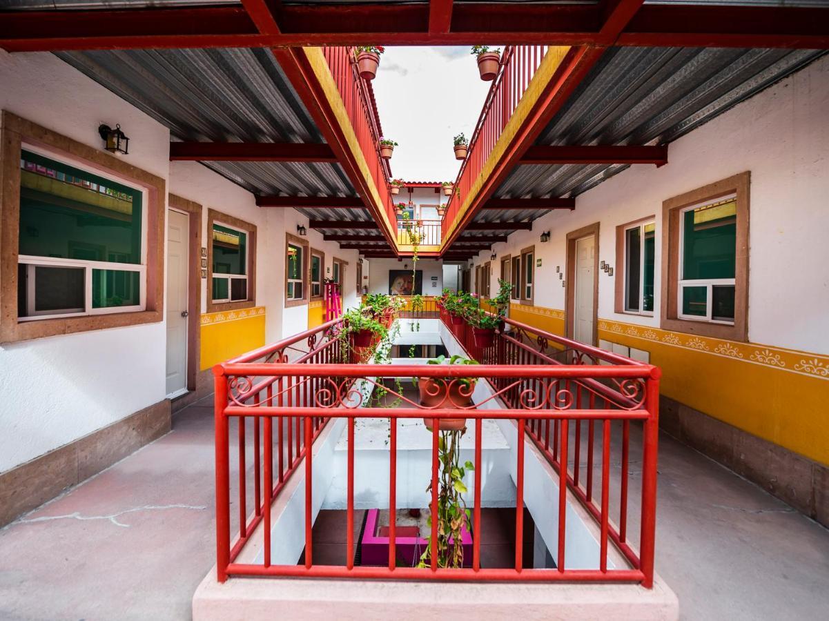 Hotel Itza Hotal & Cafe Querétaro Zewnętrze zdjęcie
